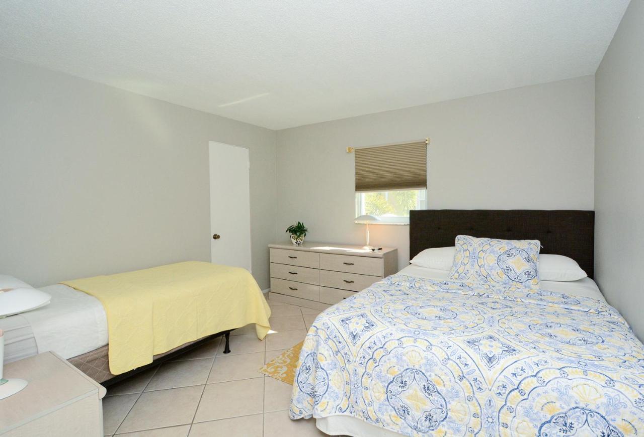 Canal 315 - Right In Siesta Key Village! Eksteriør billede